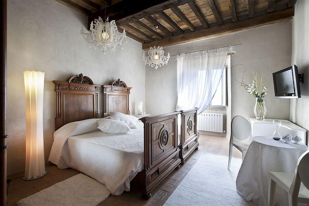 Torre Almonte Lejlighedshotel Todi Eksteriør billede