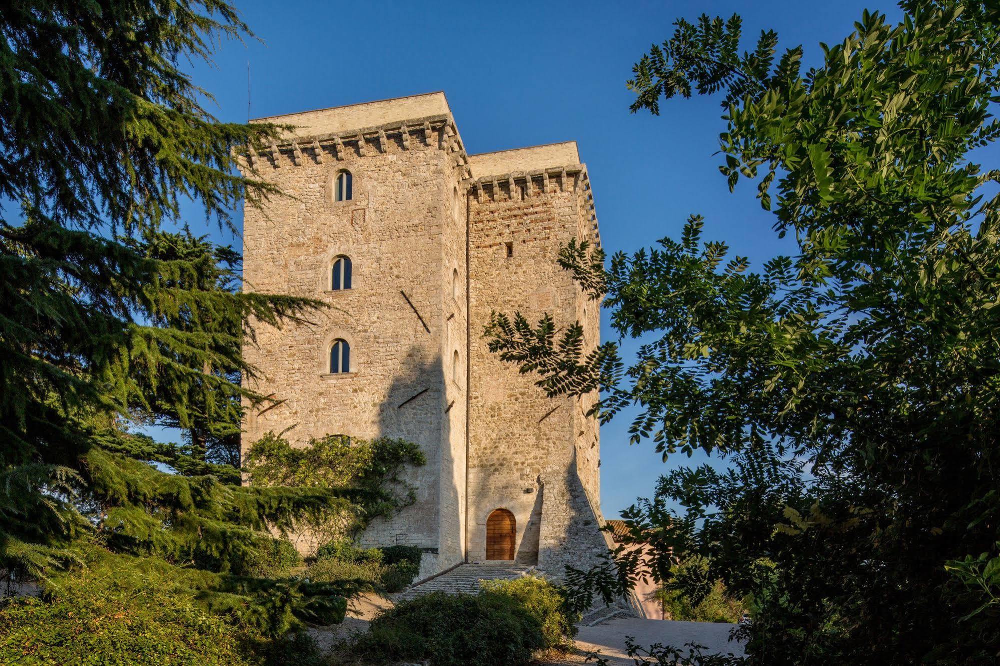 Torre Almonte Lejlighedshotel Todi Eksteriør billede