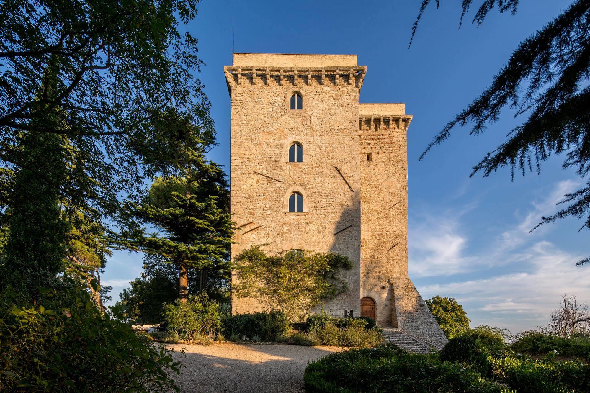 Torre Almonte Lejlighedshotel Todi Eksteriør billede
