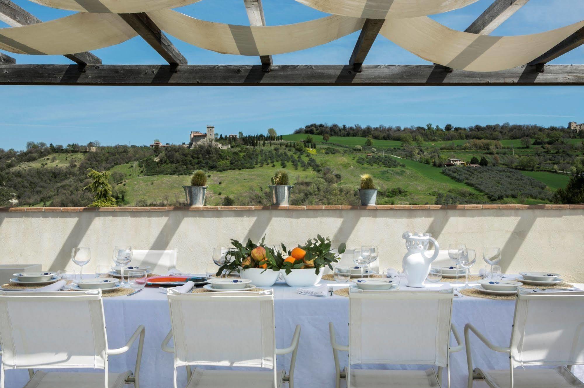 Torre Almonte Lejlighedshotel Todi Eksteriør billede
