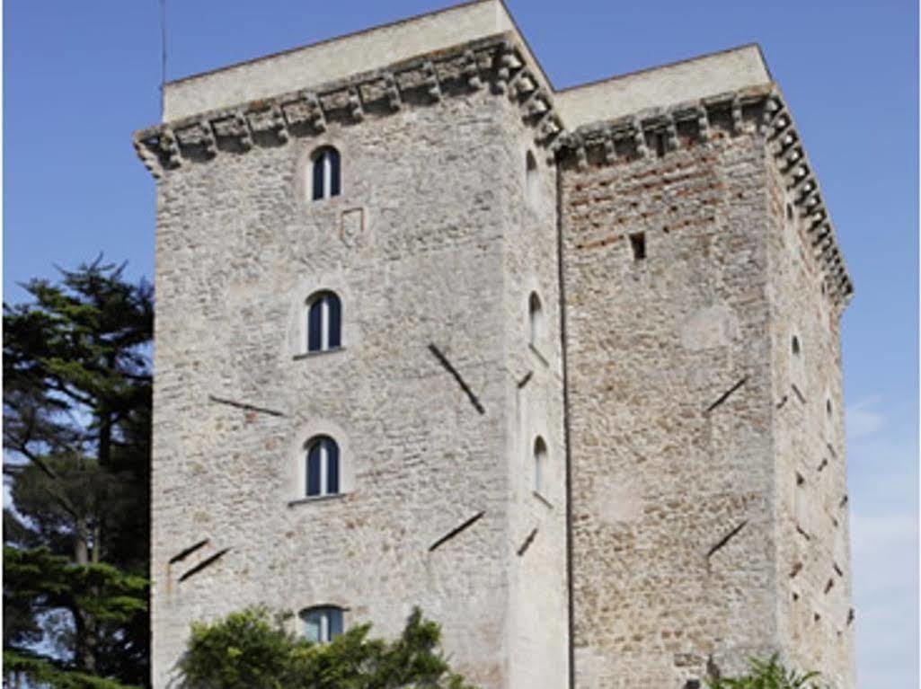 Torre Almonte Lejlighedshotel Todi Eksteriør billede