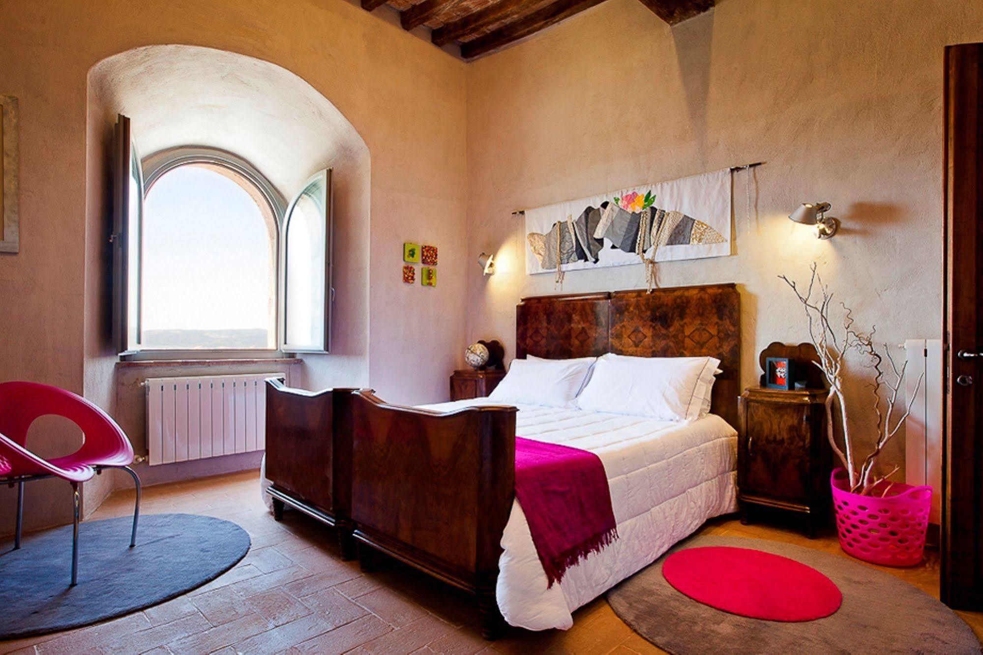 Torre Almonte Lejlighedshotel Todi Eksteriør billede
