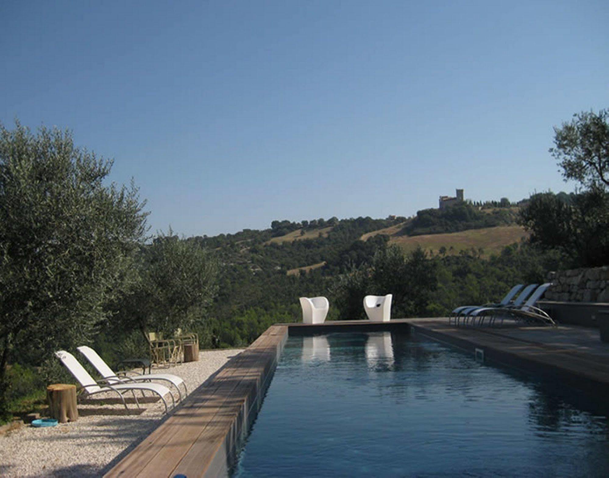 Torre Almonte Lejlighedshotel Todi Eksteriør billede