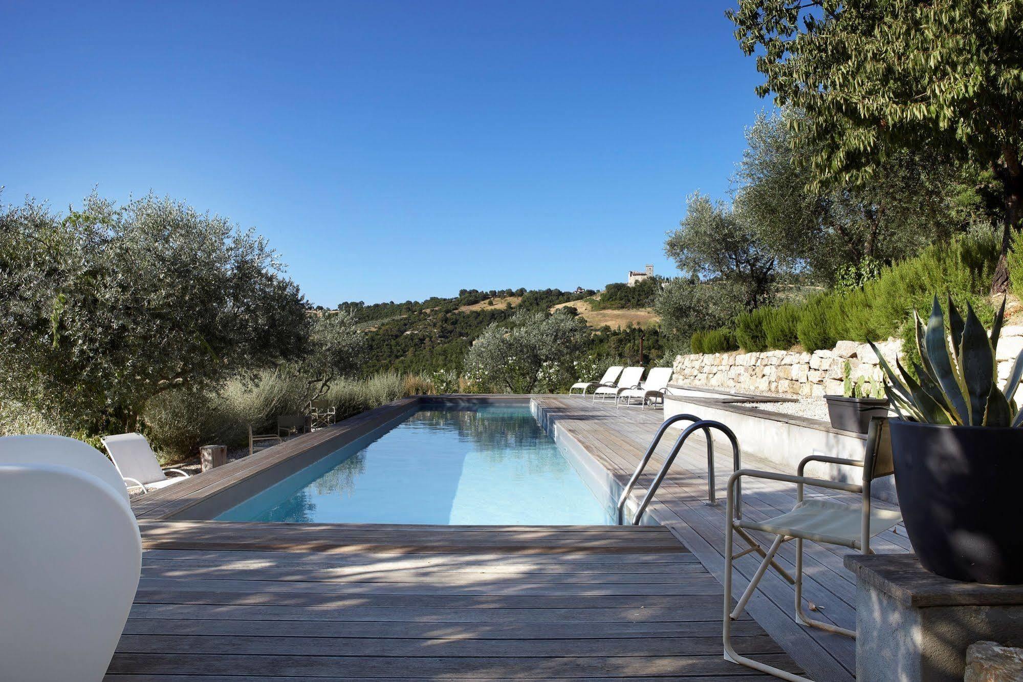 Torre Almonte Lejlighedshotel Todi Eksteriør billede