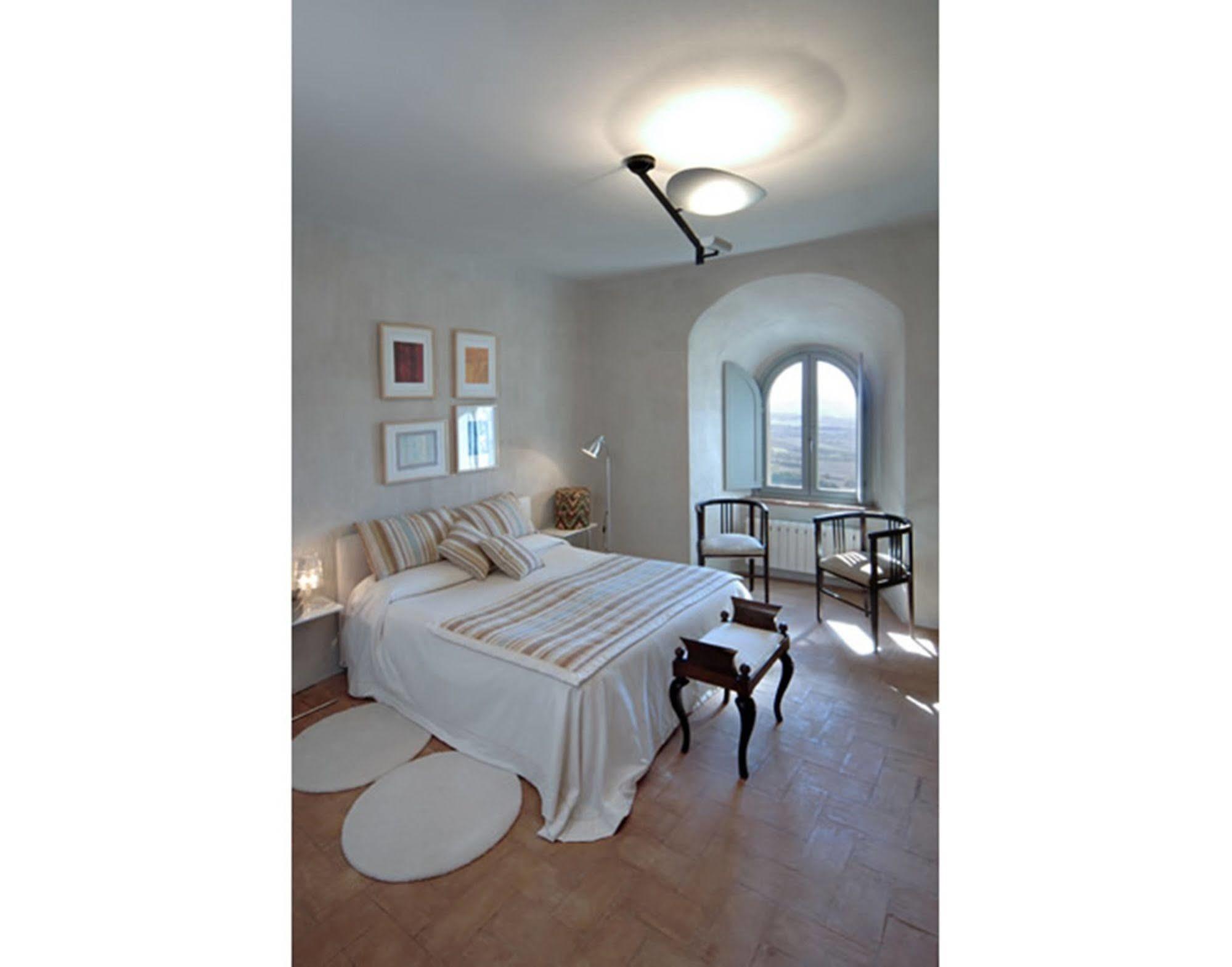Torre Almonte Lejlighedshotel Todi Eksteriør billede